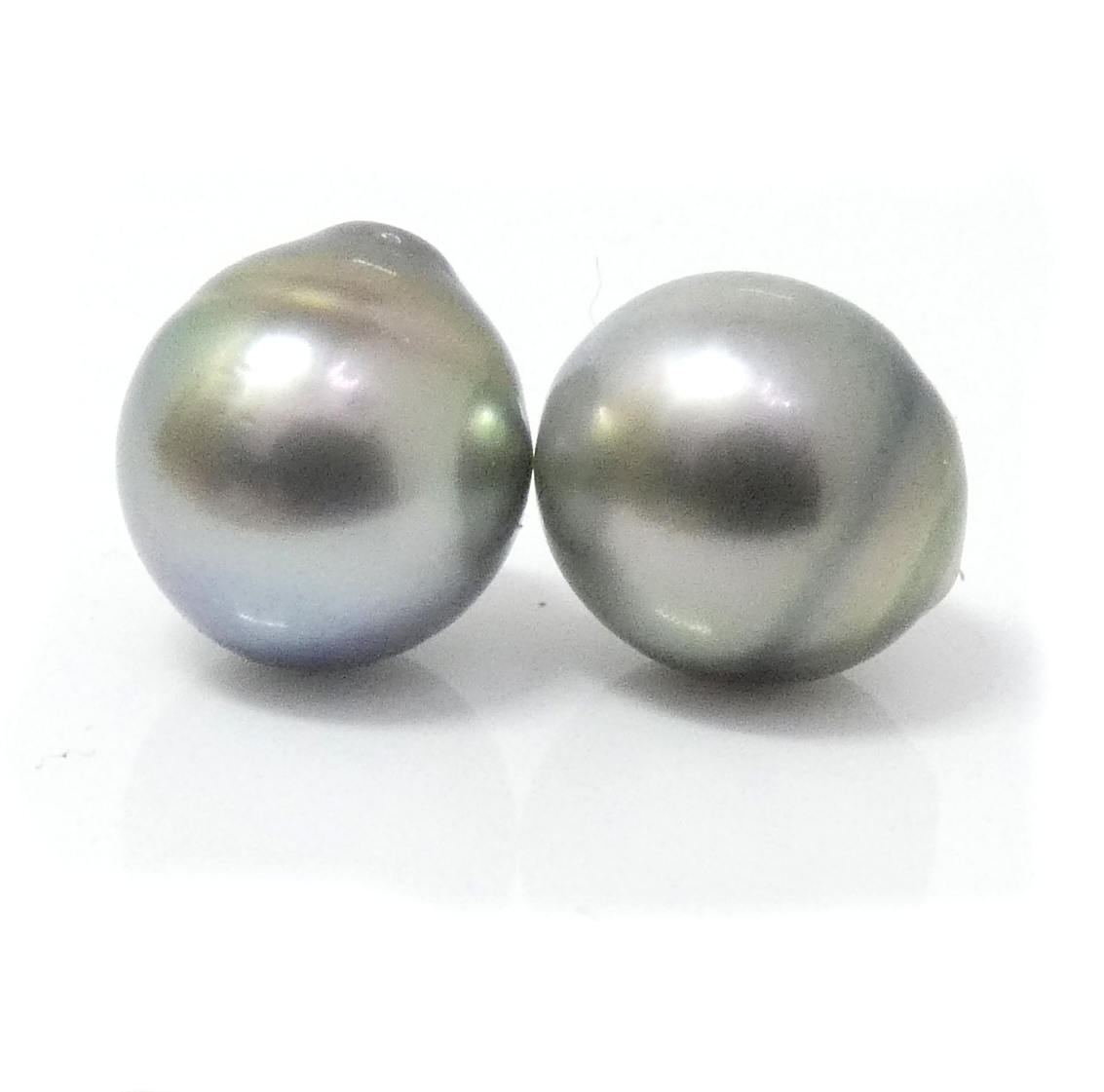 Silver Grey Circlé Sideways Tahitian Pearl Earrings